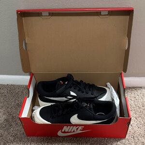 Nike Court Legacy Lift